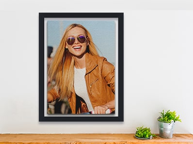 Black Floating Frame